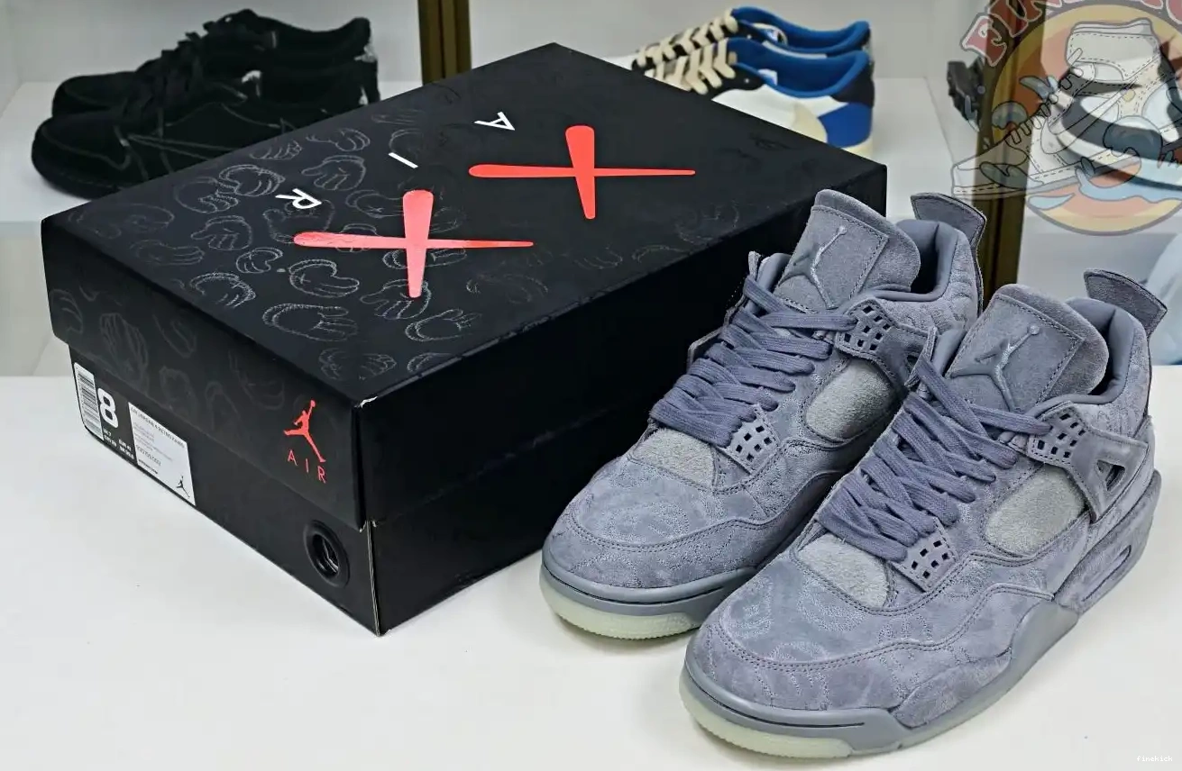 kaws Air 4 retro Jordan Jordan 0520